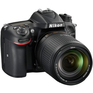 دوربین دیجیتال نیکون مدل D7200 همراه با لنز 140-18میلی متر (VR (af-s