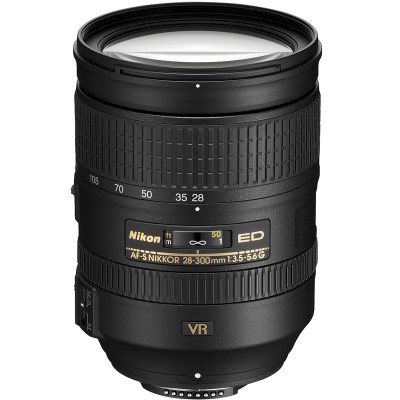 NIKON AF-S 28-300mm ED VR
