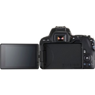 Canon EOS 200D with EF-S 18-55mm f/4-5.6 IS STM kit