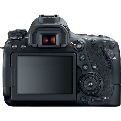 Canon EOS 6D Mark II with 24-105mm f/4L IS II Lens